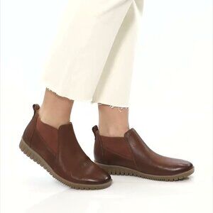 NEW Dansko Louisa Chelsea Boots - Leather in brown For Women 825 6s3